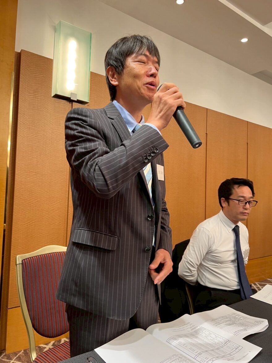 活発な総会質問